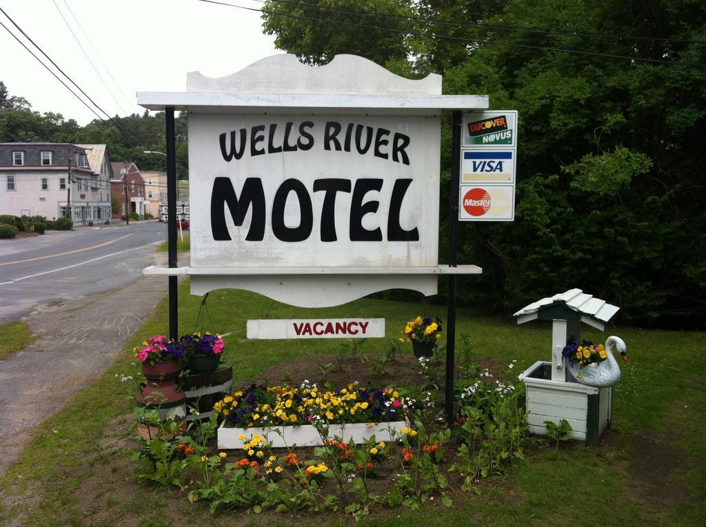 Wells River Motel Exterior photo